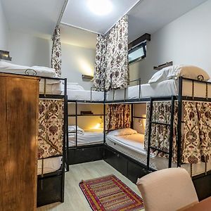 Gemenschappelijk Kamer Alleen voor Vrouwen in de Kelder
